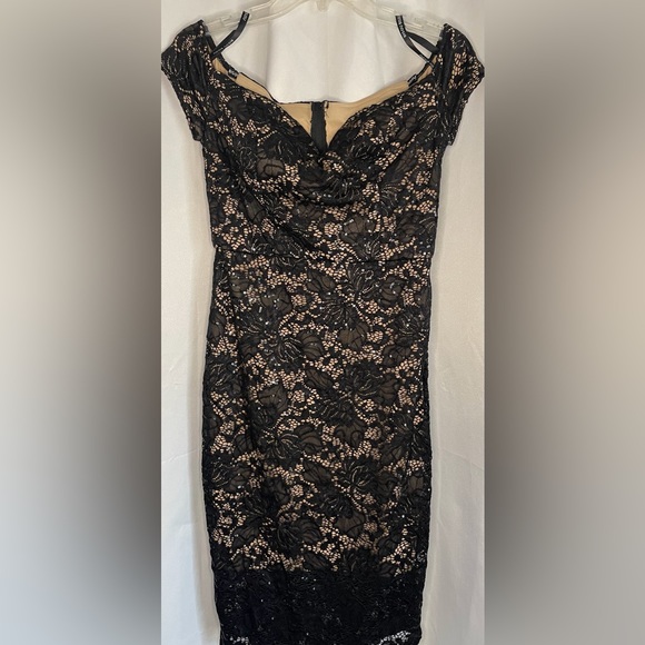 Bisou Bisou Dresses & Skirts - Bisou Bisou lace dress